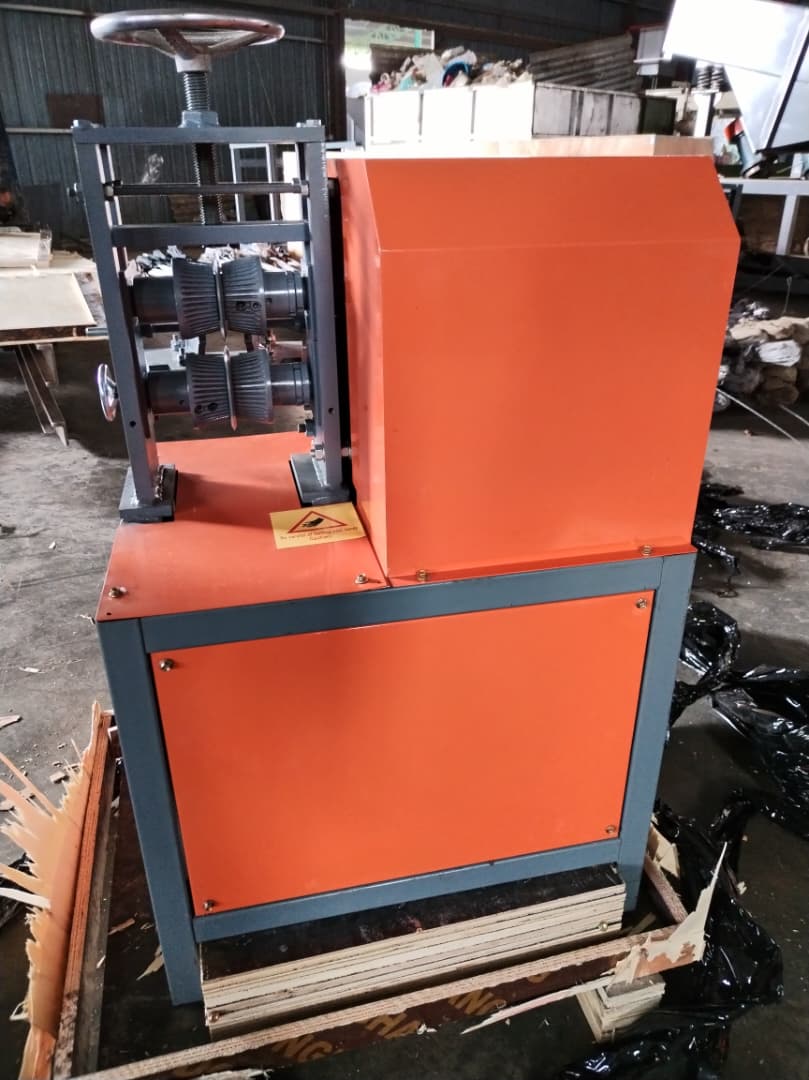 Wire Stripping Machine (Medium)